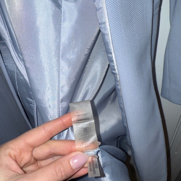 Calvin Klein Women's Light Blue and White Blazer - Picture 6 of 8